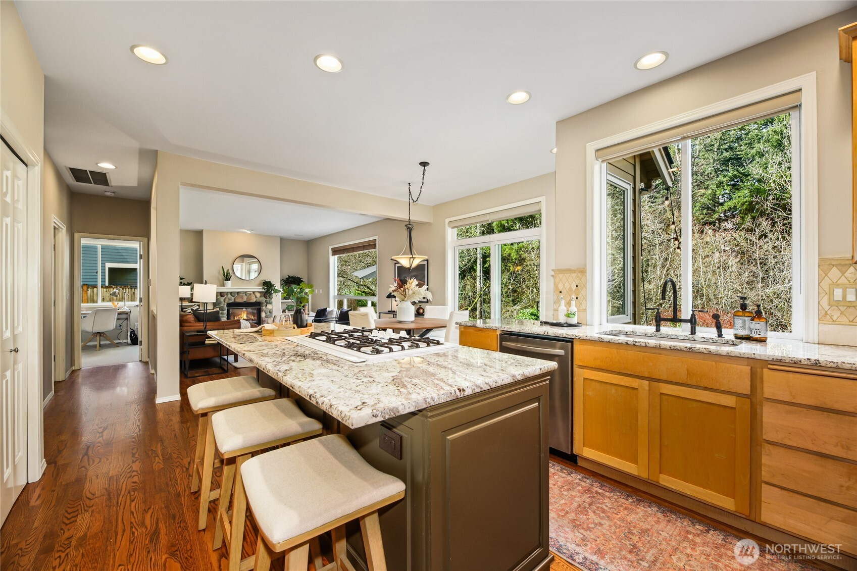 15806 67th Drive SE