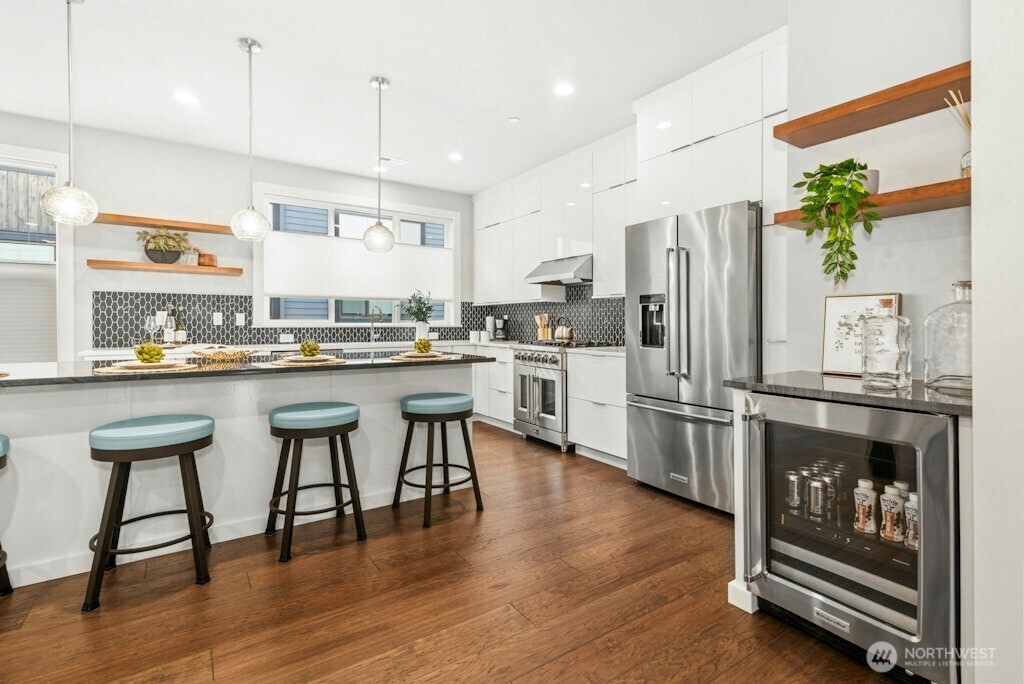 9620 Main Street Unit: B
