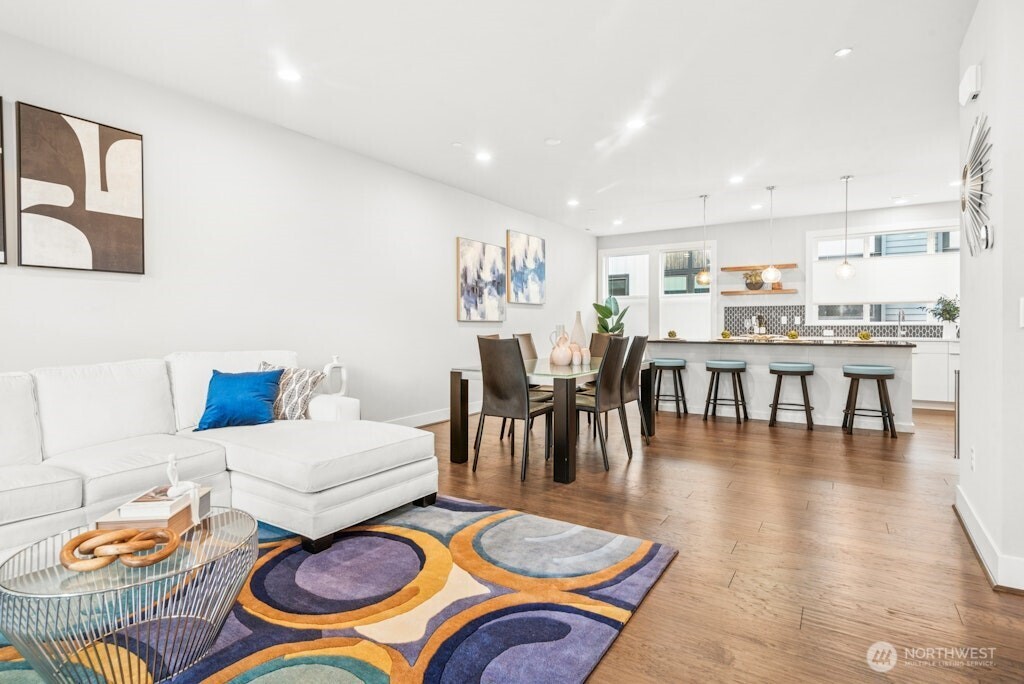 9620 Main Street Unit: B