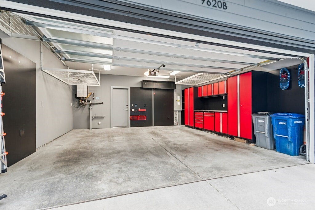 9620 Main Street Unit: B