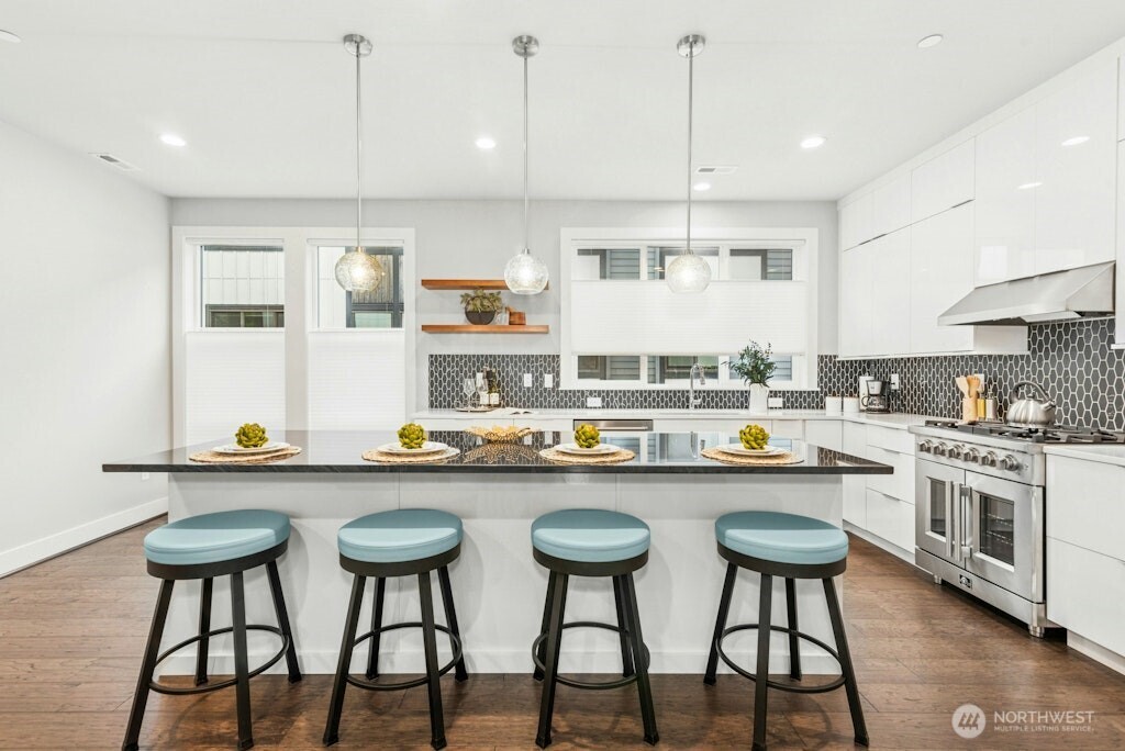 9620 Main Street Unit: B