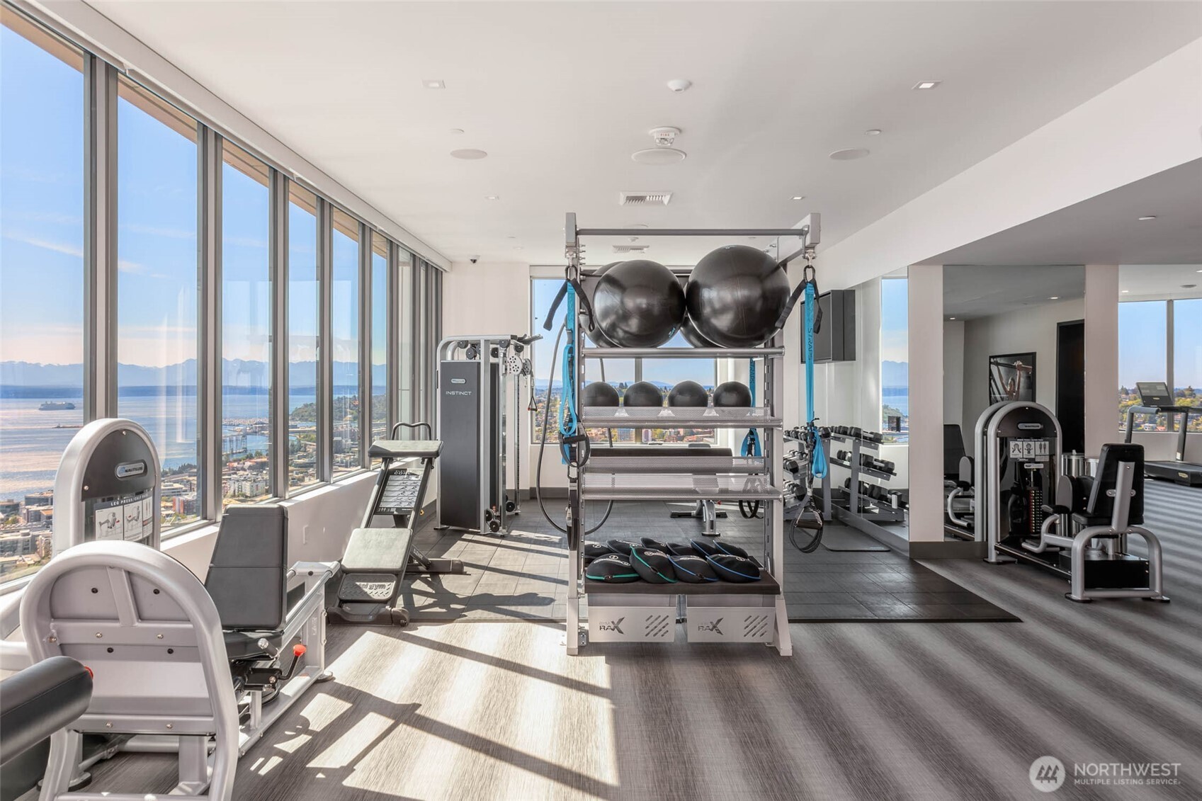 2510 6th Avenue Unit: 809