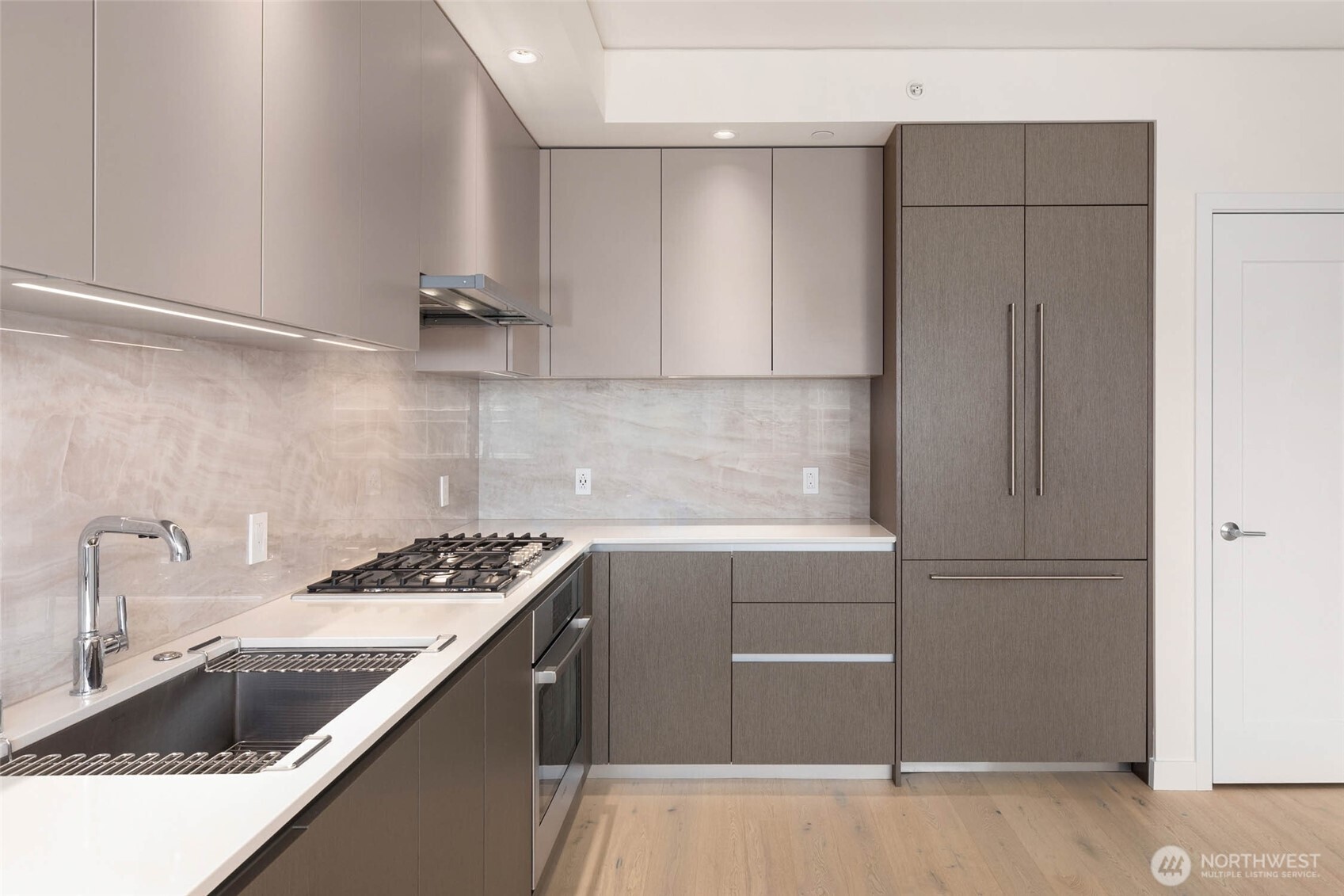 2510 6th Avenue Unit: 809