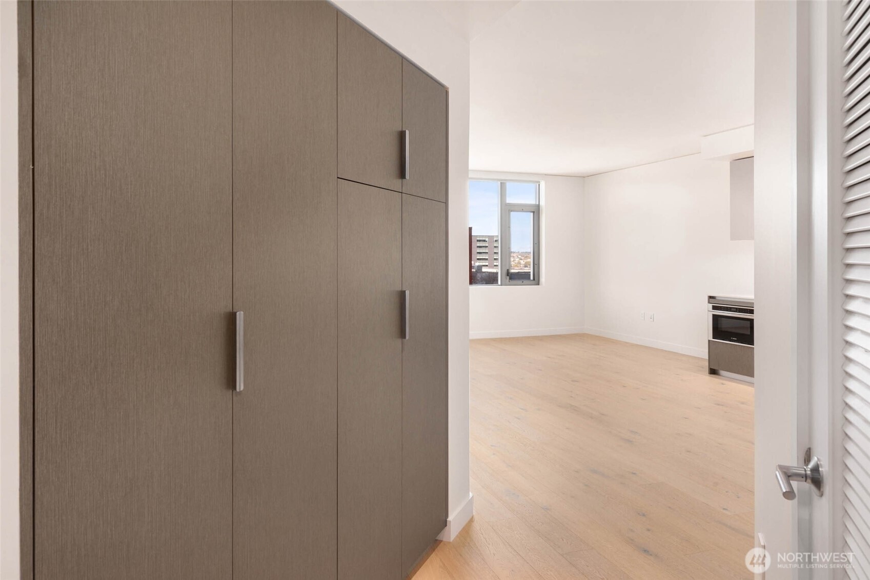 2510 6th Avenue Unit: 809