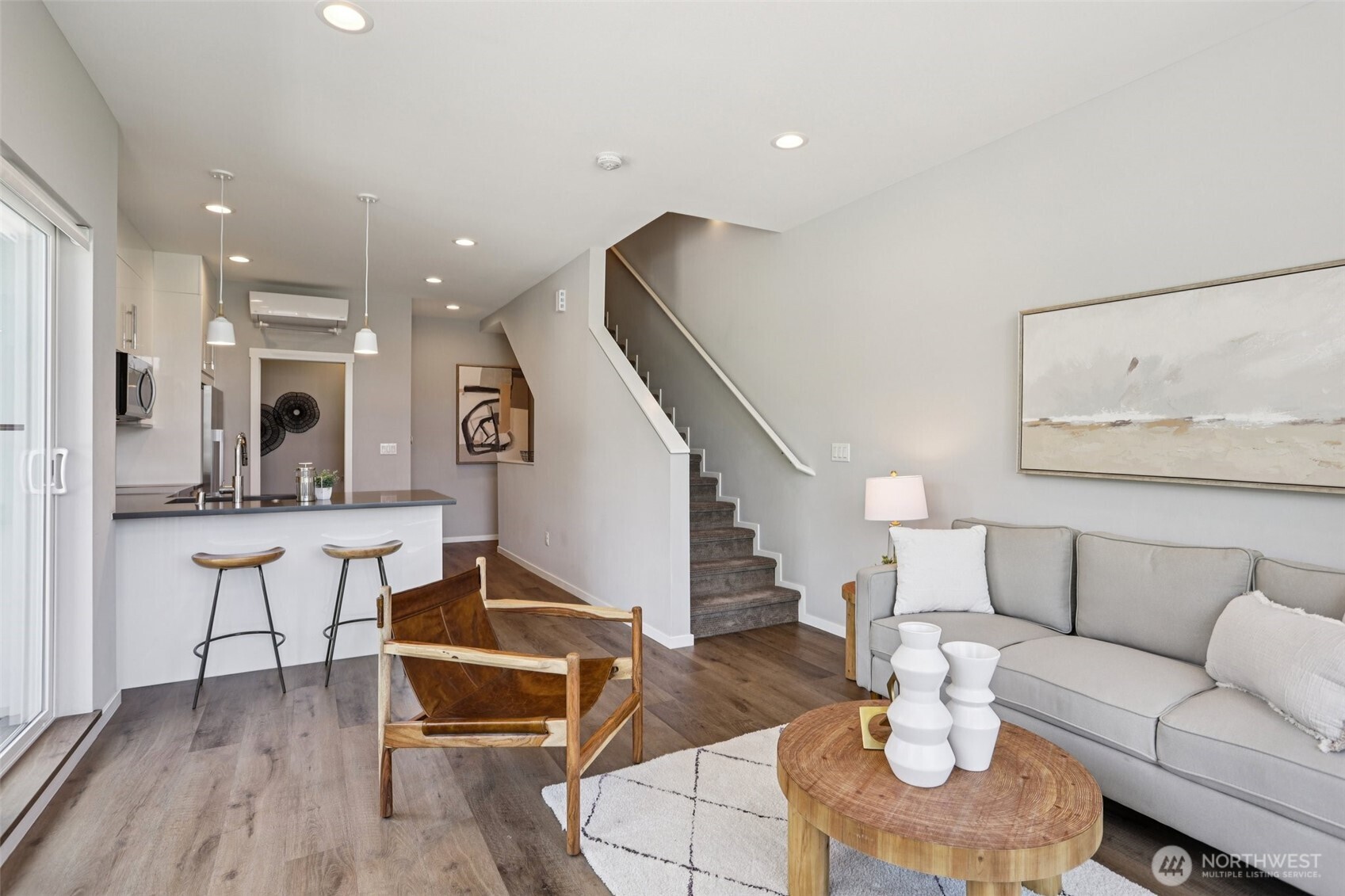 5017 Delridge Way SW Unit: A