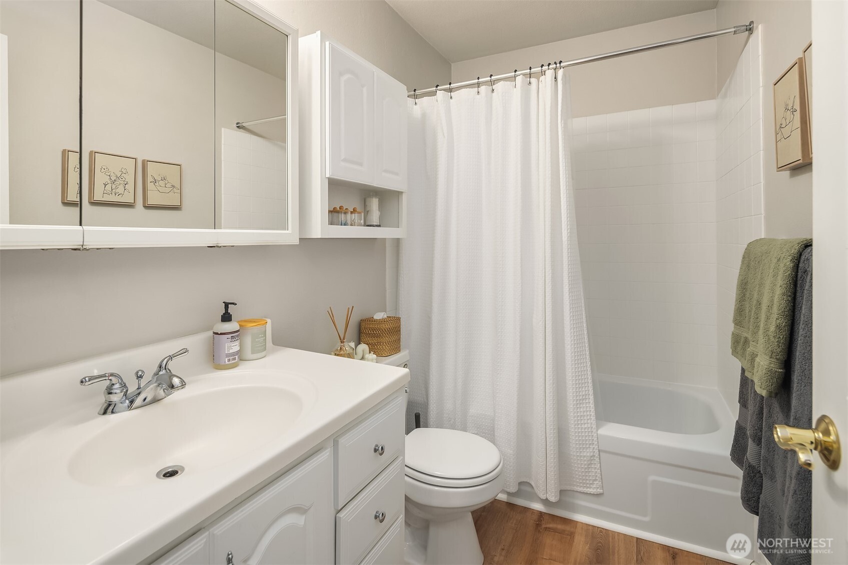5021 Ripley Lane N Unit: 211
