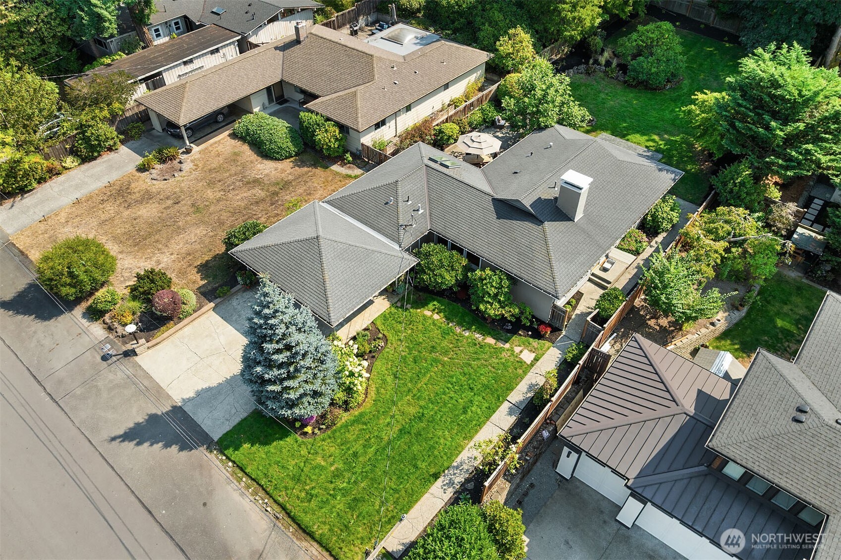 8439 SE 39th Street