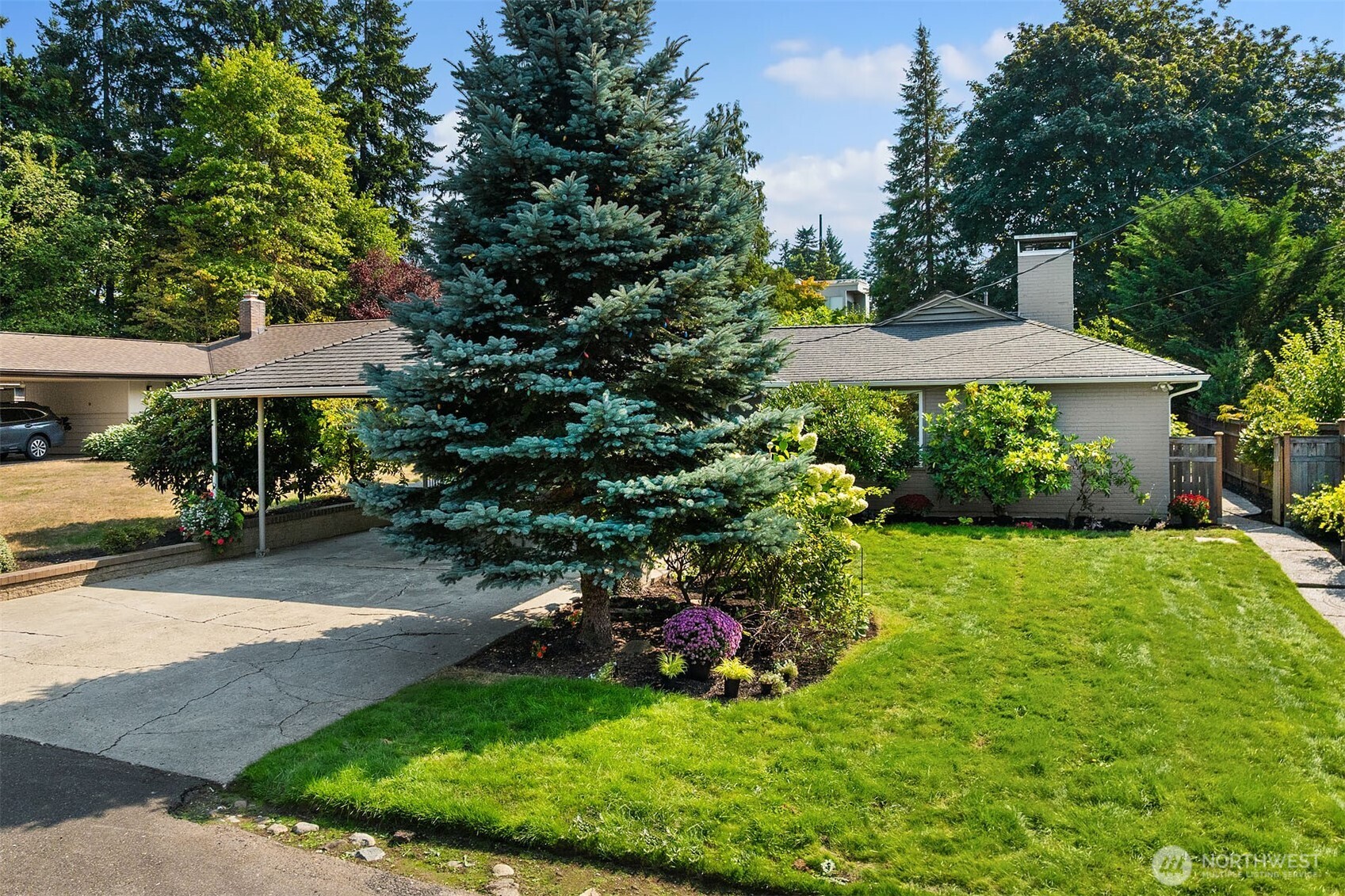 8439 SE 39th Street