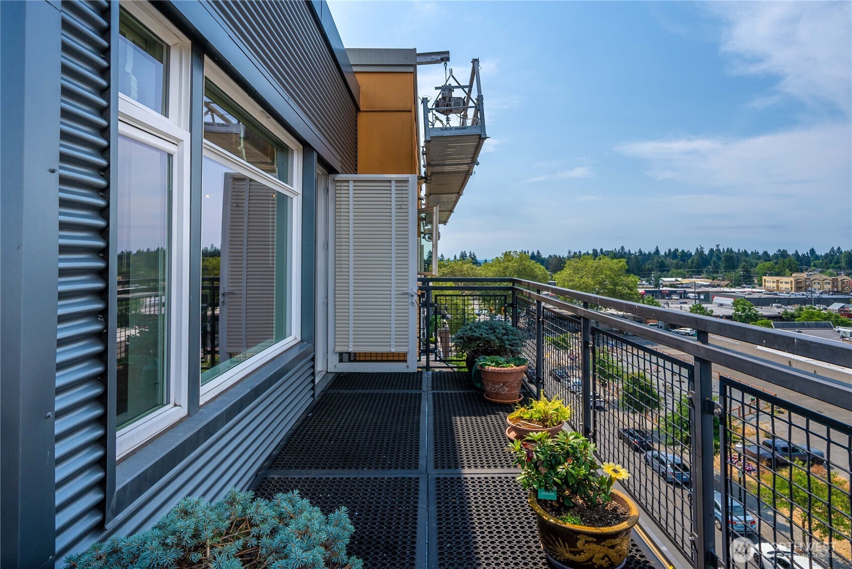 15100 6th Avenue SW Unit: 728