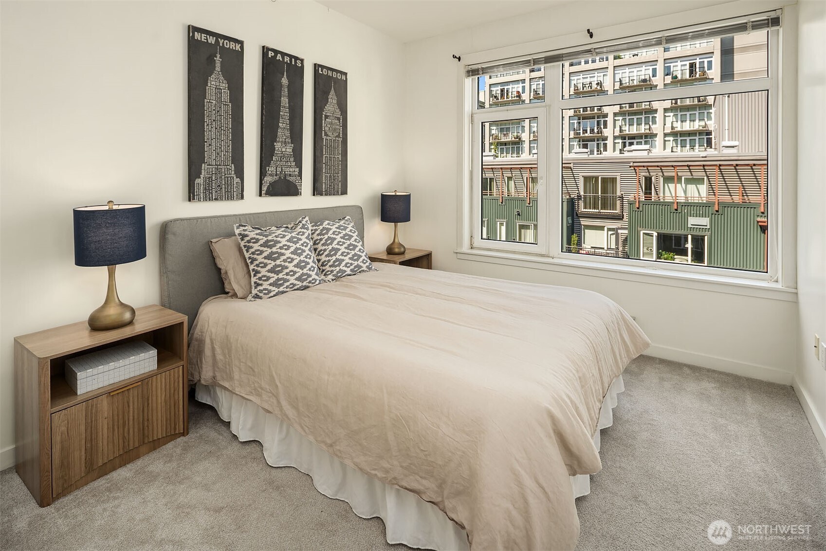 2607 Western Avenue Unit: 511