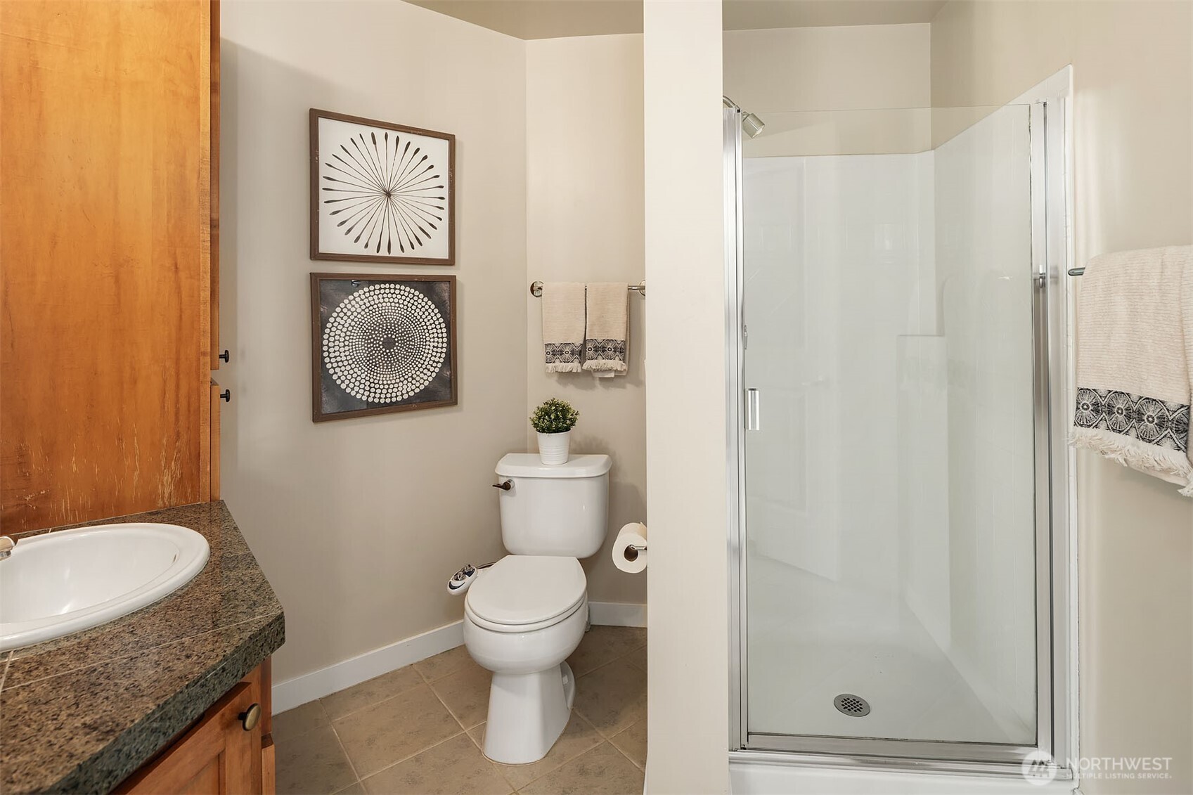 2607 Western Avenue Unit: 511