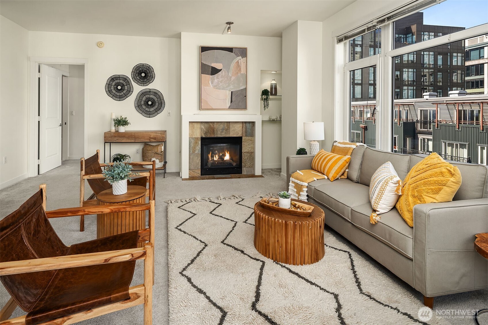 2607 Western Avenue Unit: 511