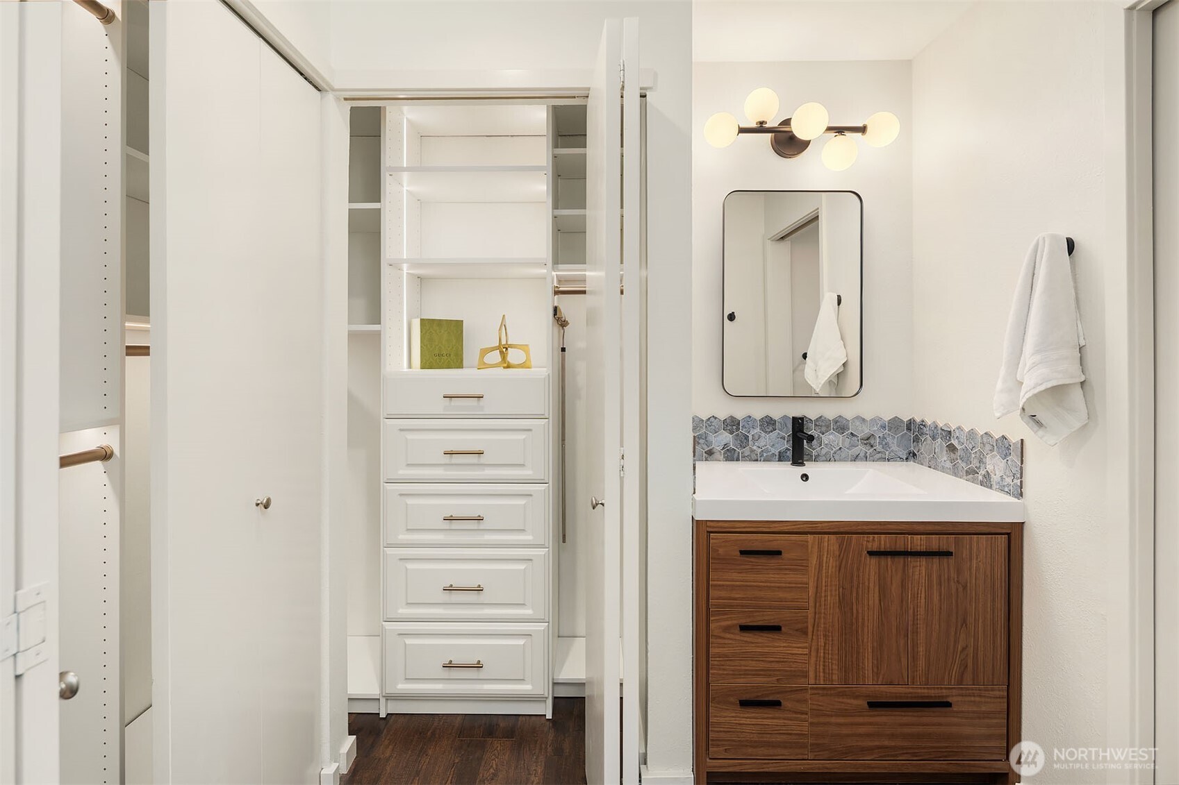 500 Aloha Street Unit: E307