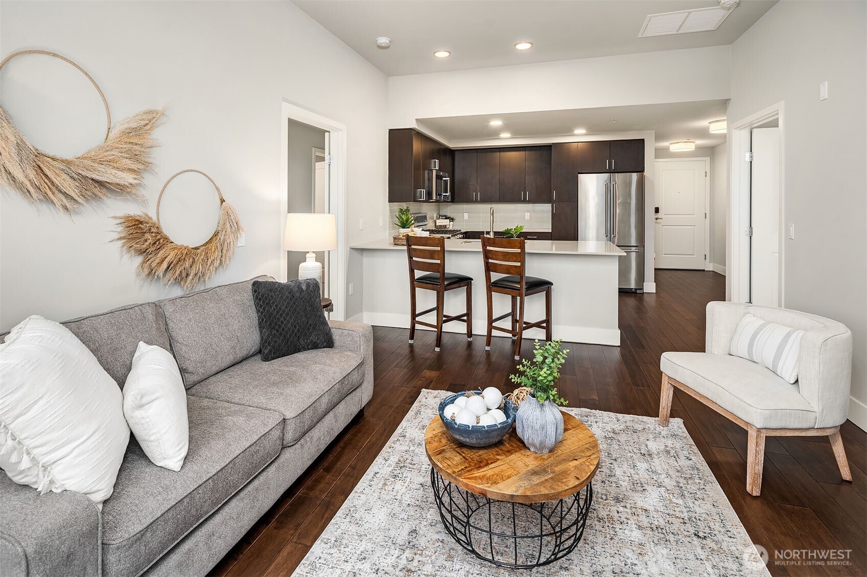 50 Pine Street Unit: 404