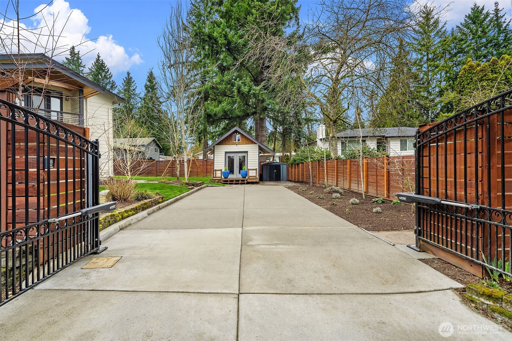8704 NE 133rd Place