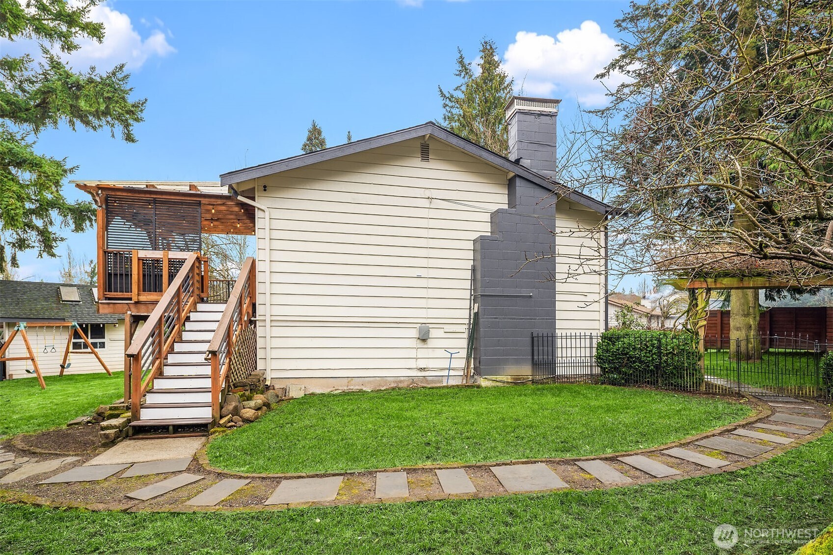 8704 NE 133rd Place