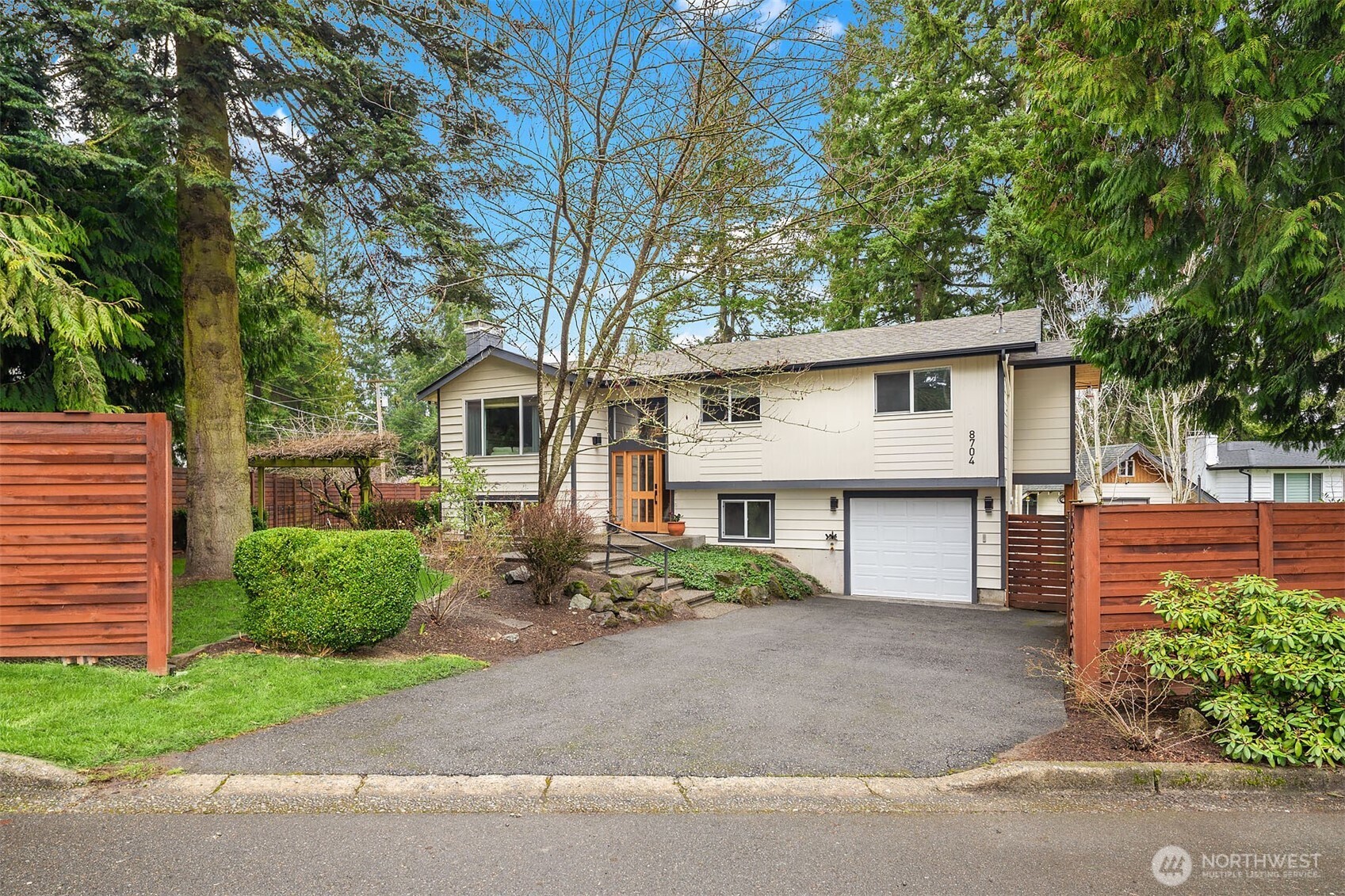 8704 NE 133rd Place