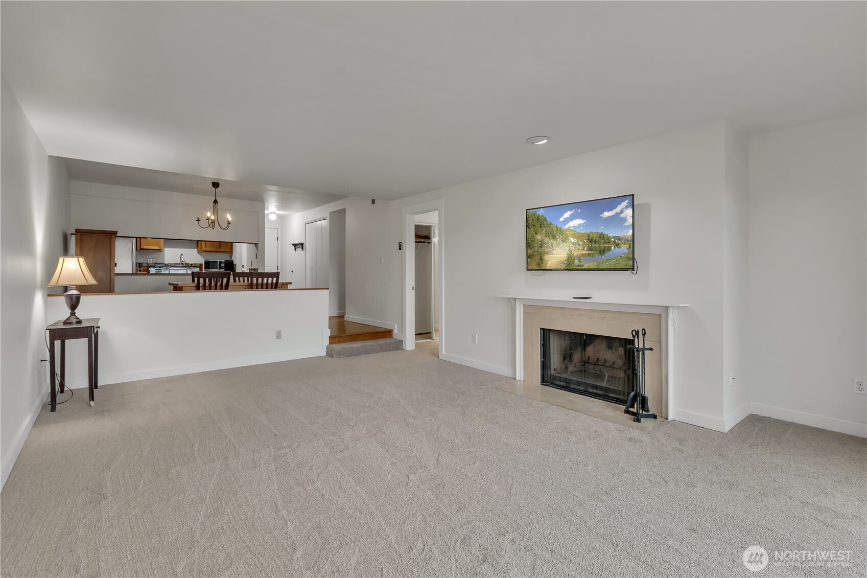 2253 Gilman Drive W Unit: 105