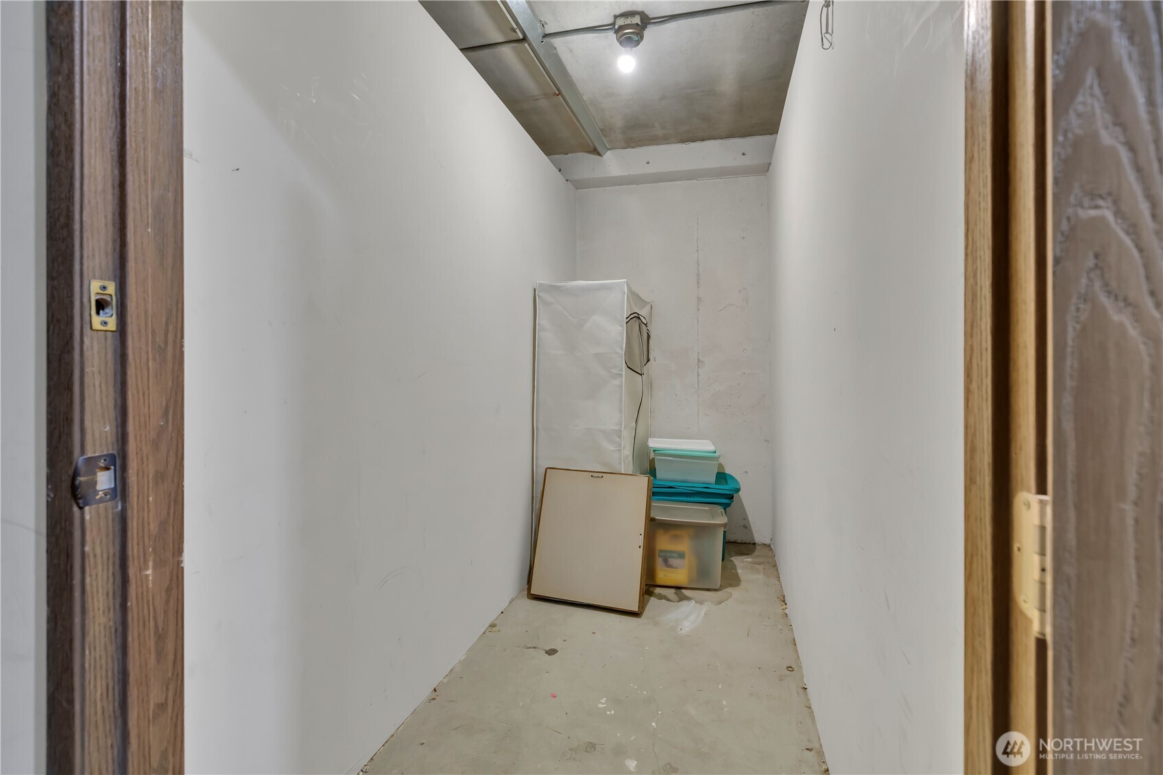 2253 Gilman Drive W Unit: 105