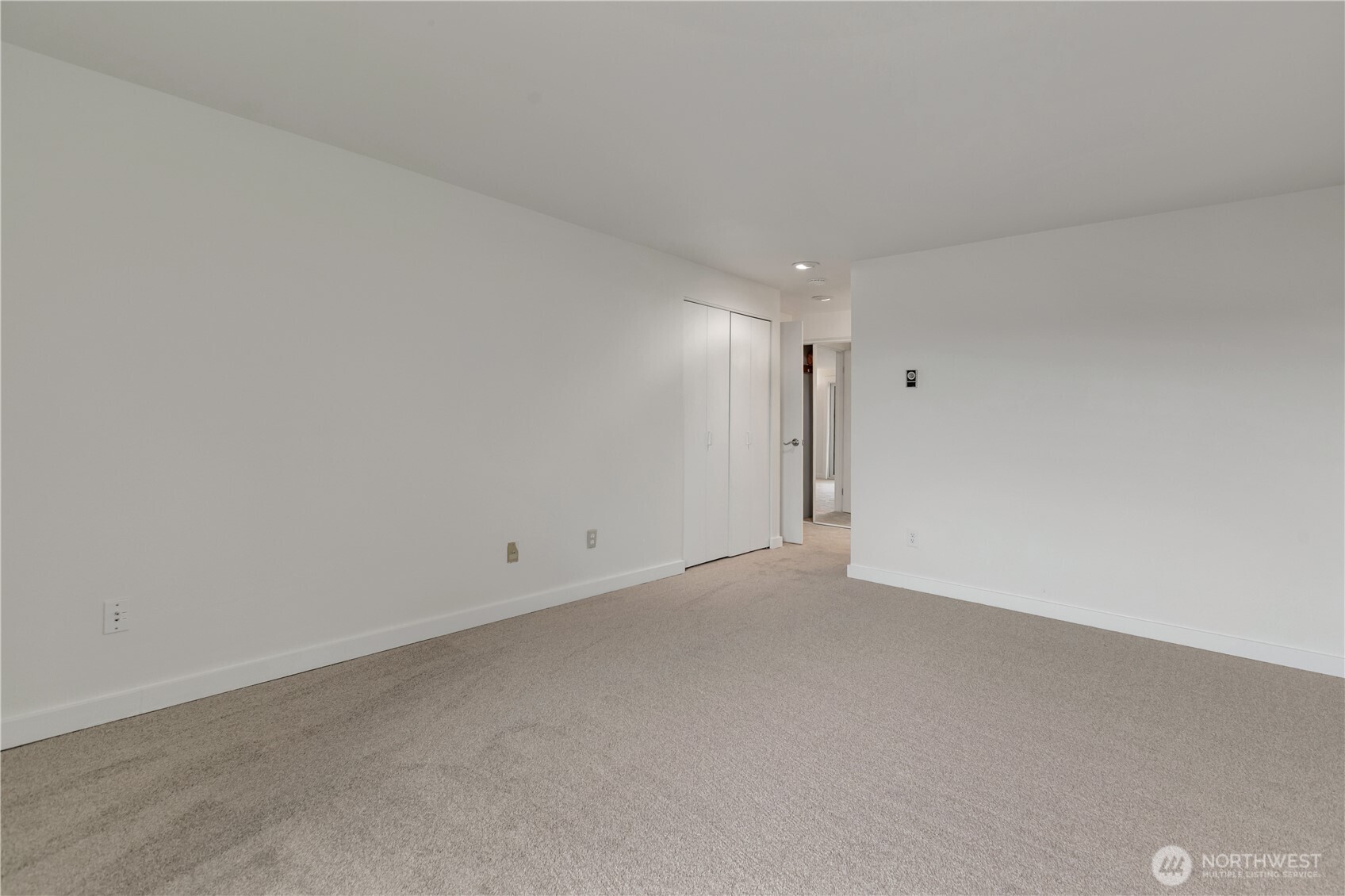 2253 Gilman Drive W Unit: 105