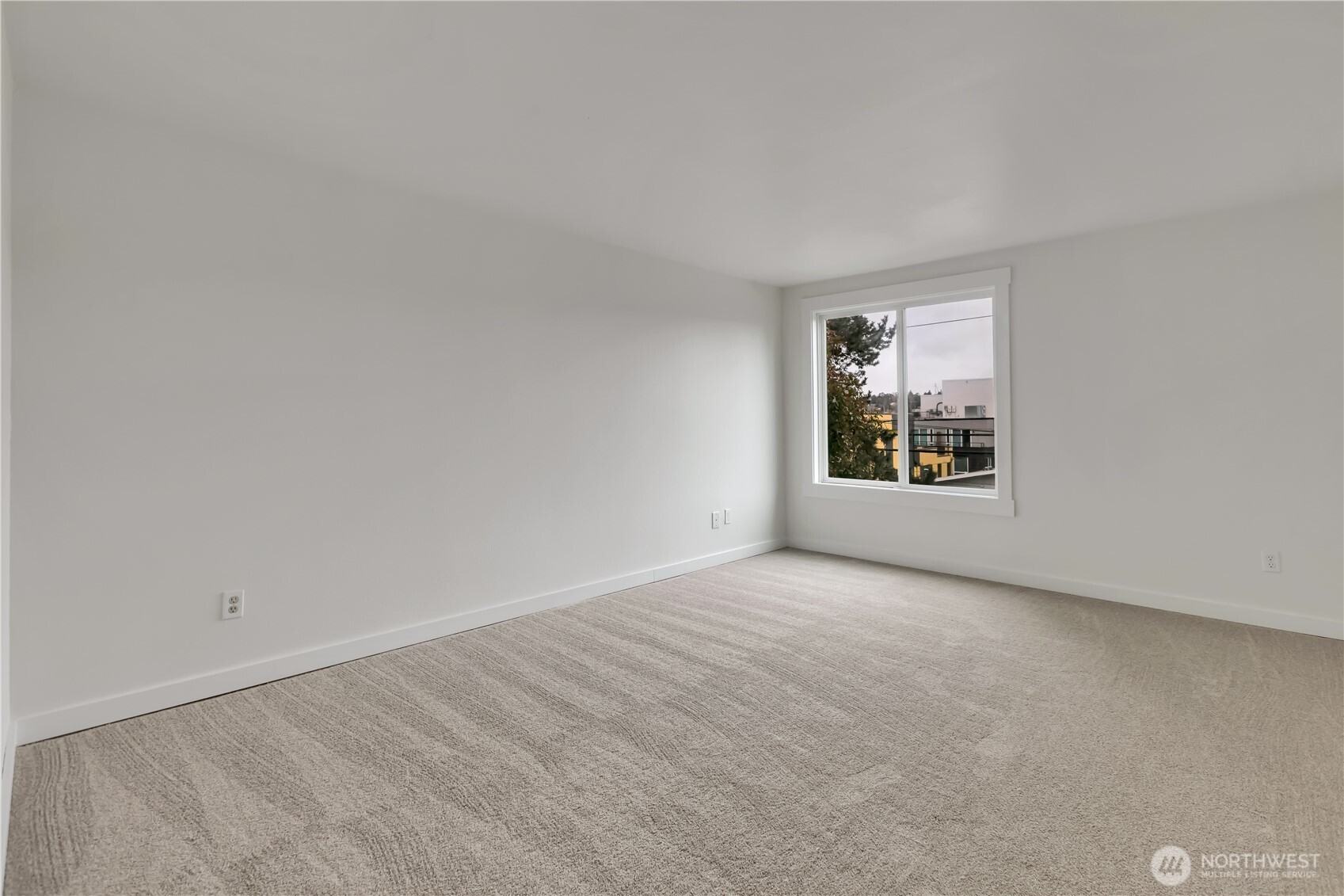 2253 Gilman Drive W Unit: 105