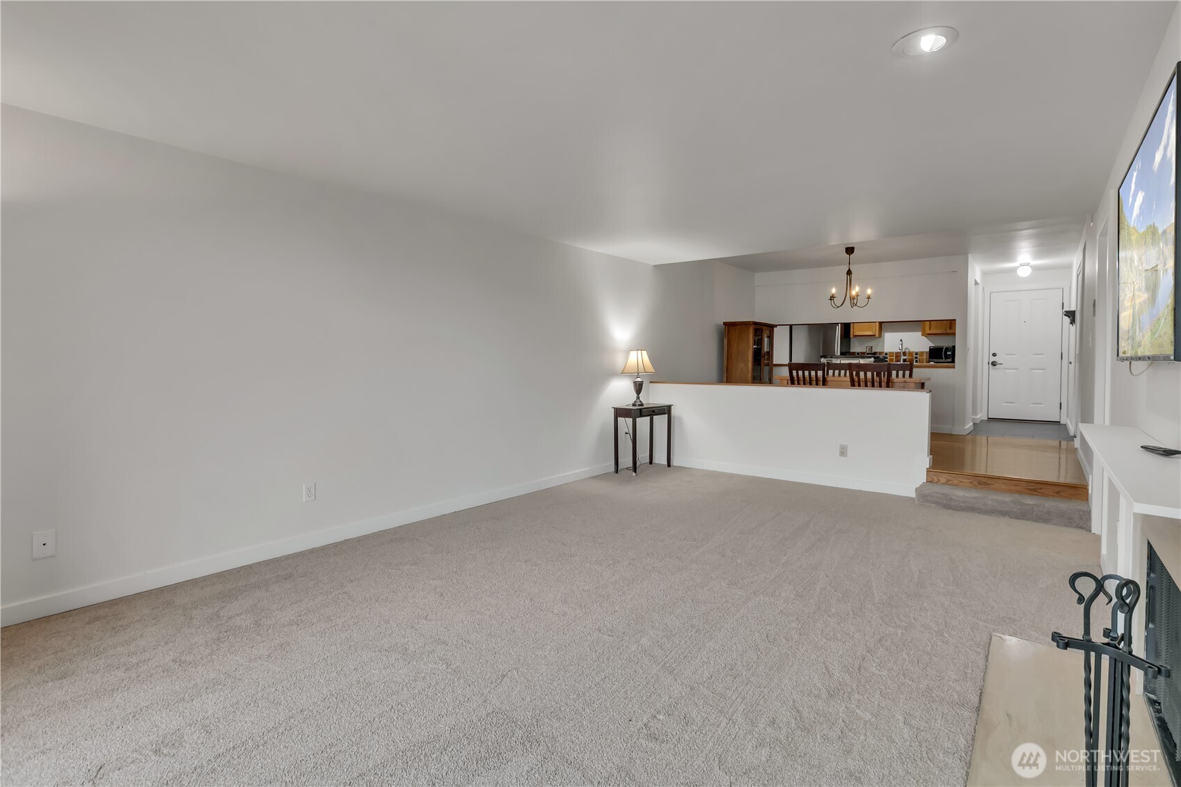 2253 Gilman Drive W Unit: 105