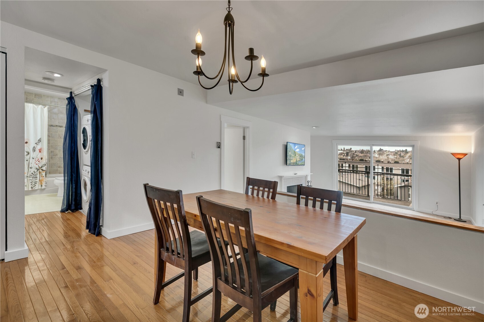 2253 Gilman Drive W Unit: 105
