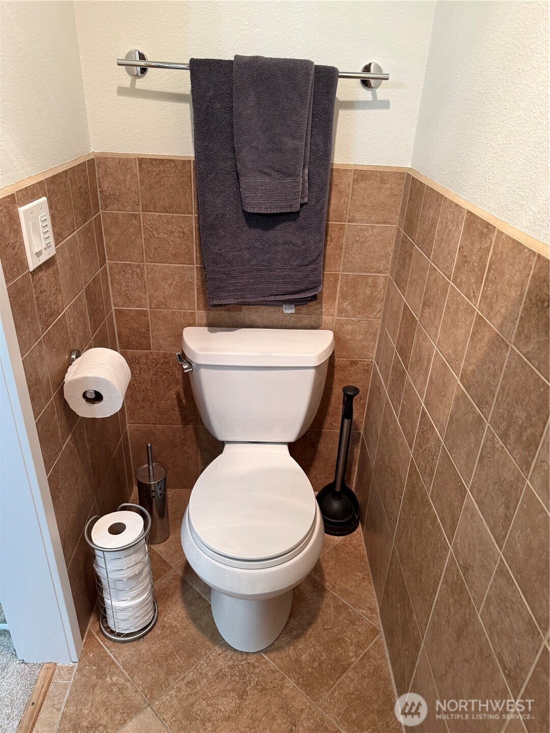 2253 Gilman Drive W Unit: 105