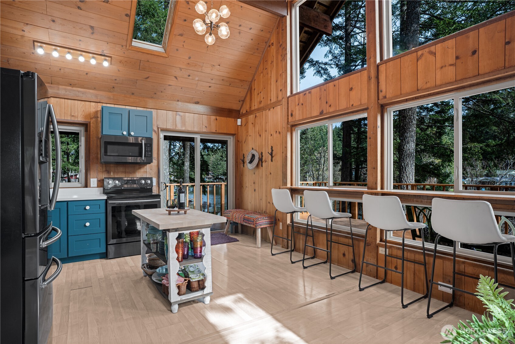 9940 Fairview Lake Road SW