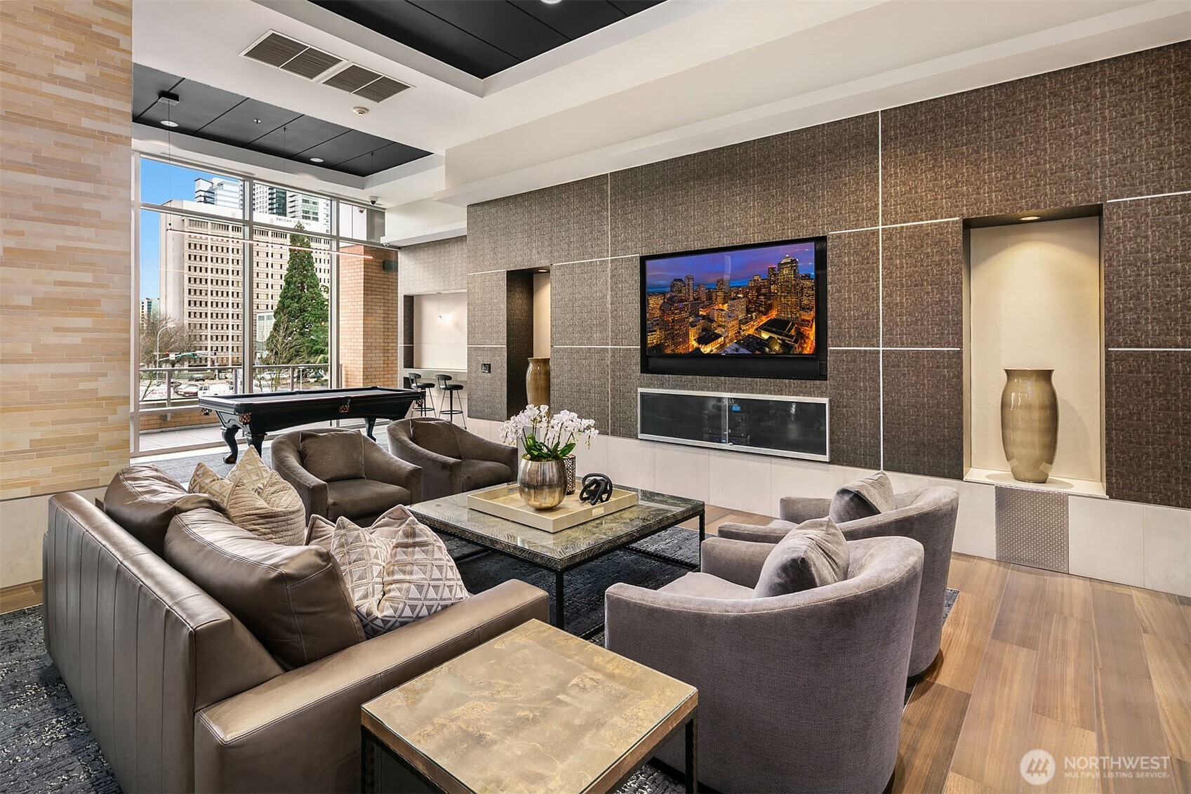 10610 NE 9th Place Unit: 1206