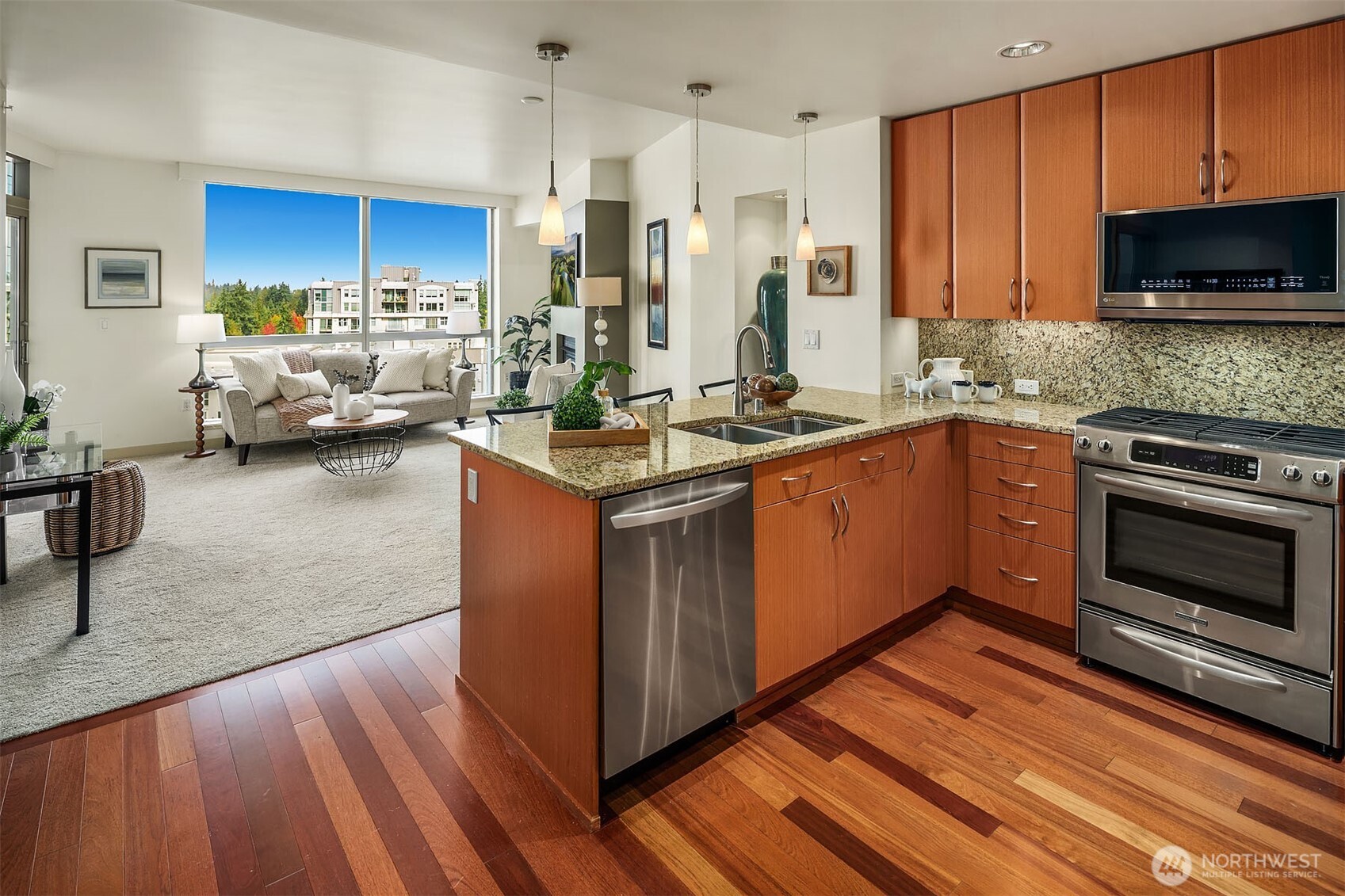 10610 NE 9th Place Unit: 1206