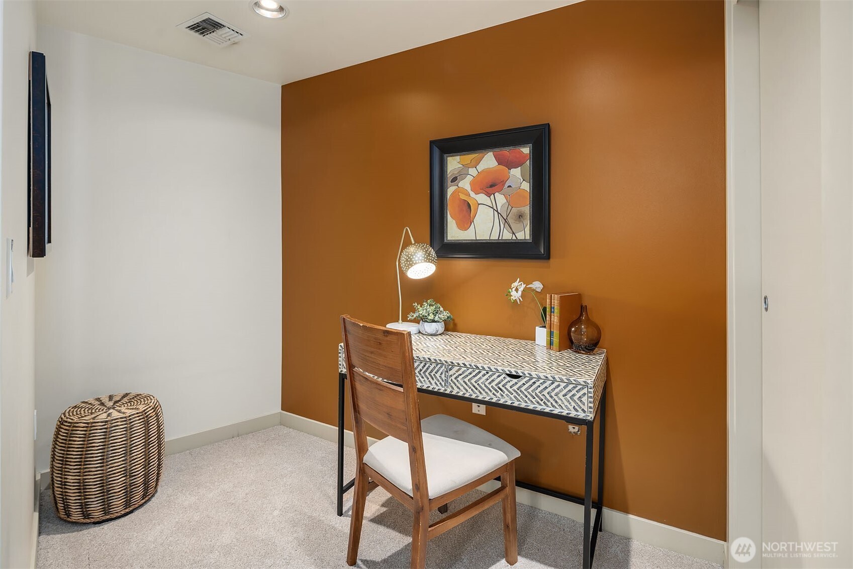 10610 NE 9th Place Unit: 1206