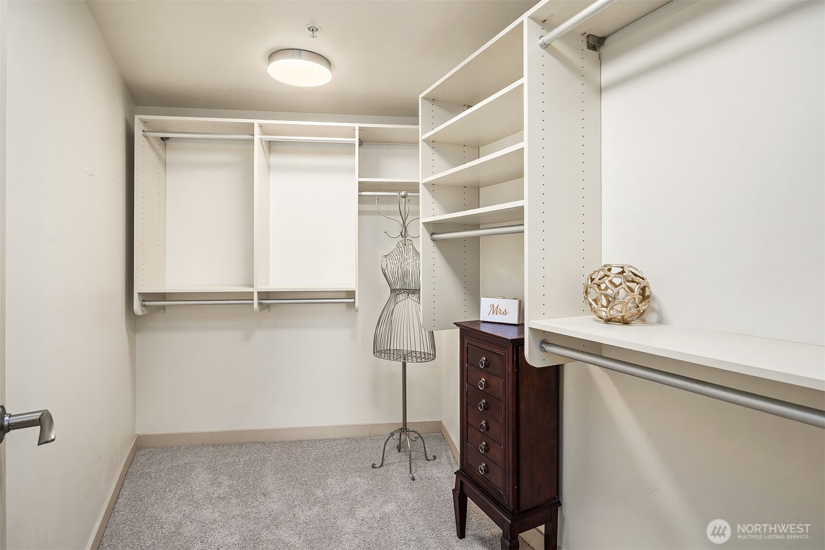 10610 NE 9th Place Unit: 1206