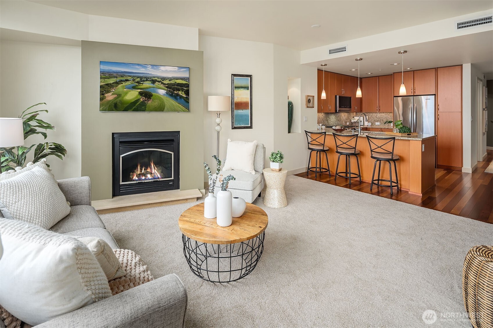 10610 NE 9th Place Unit: 1206