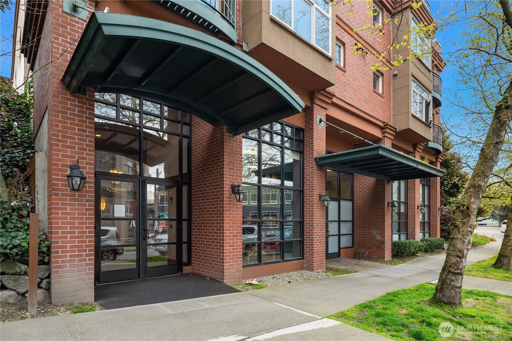 120 1st Avenue W Unit: 501