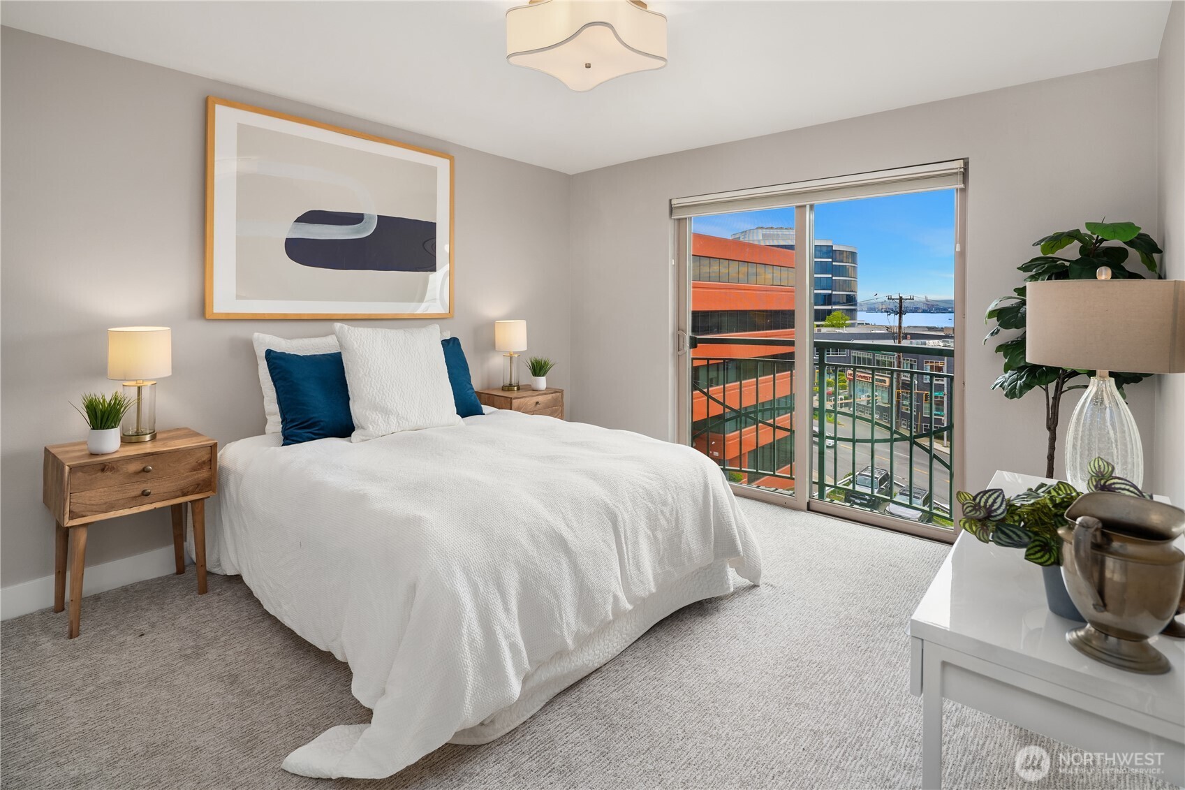 120 1st Avenue W Unit: 501