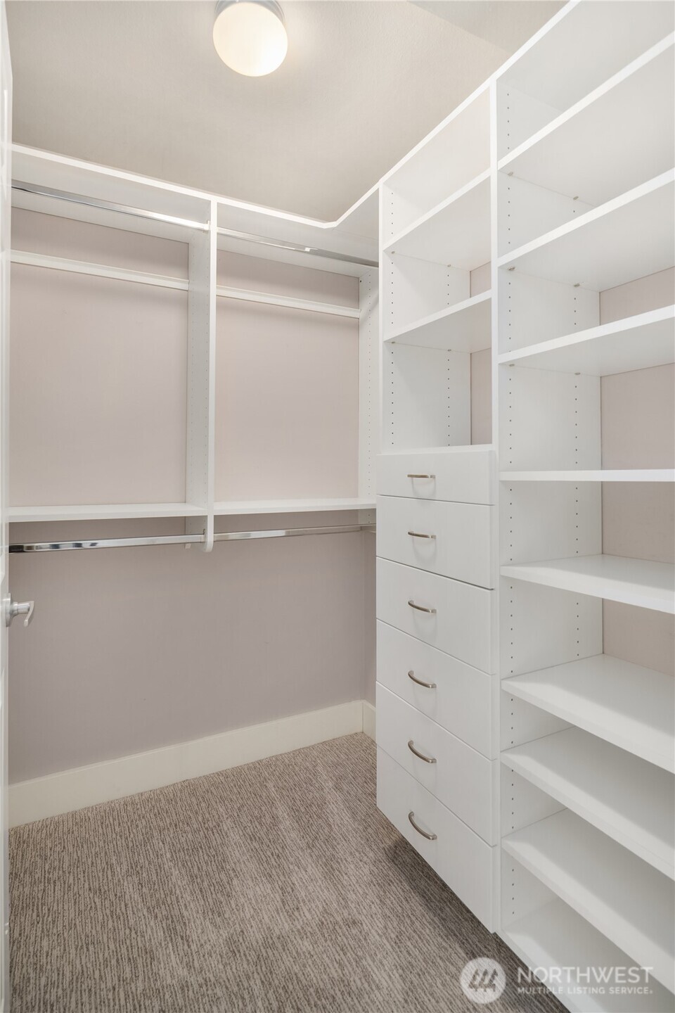 120 1st Avenue W Unit: 501