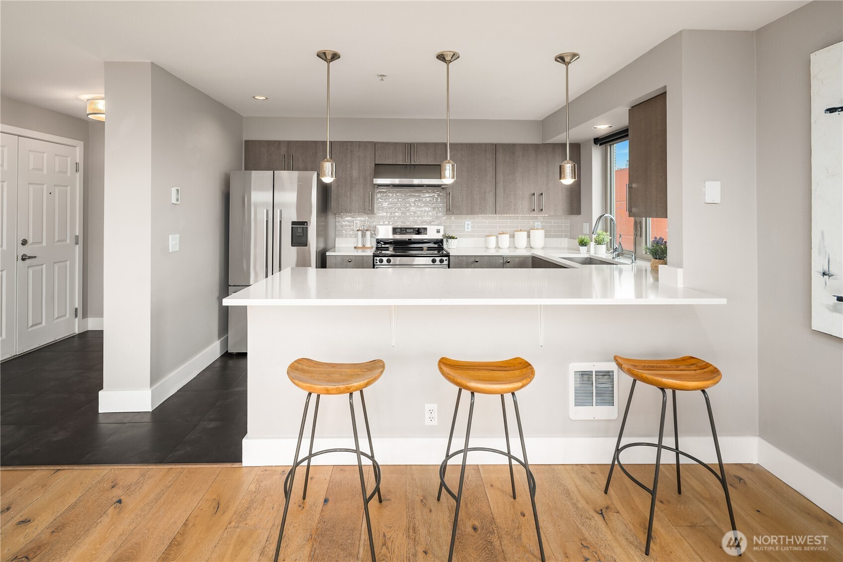 120 1st Avenue W Unit: 501