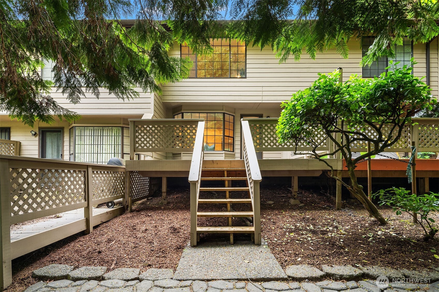 13706 NE 85th Street