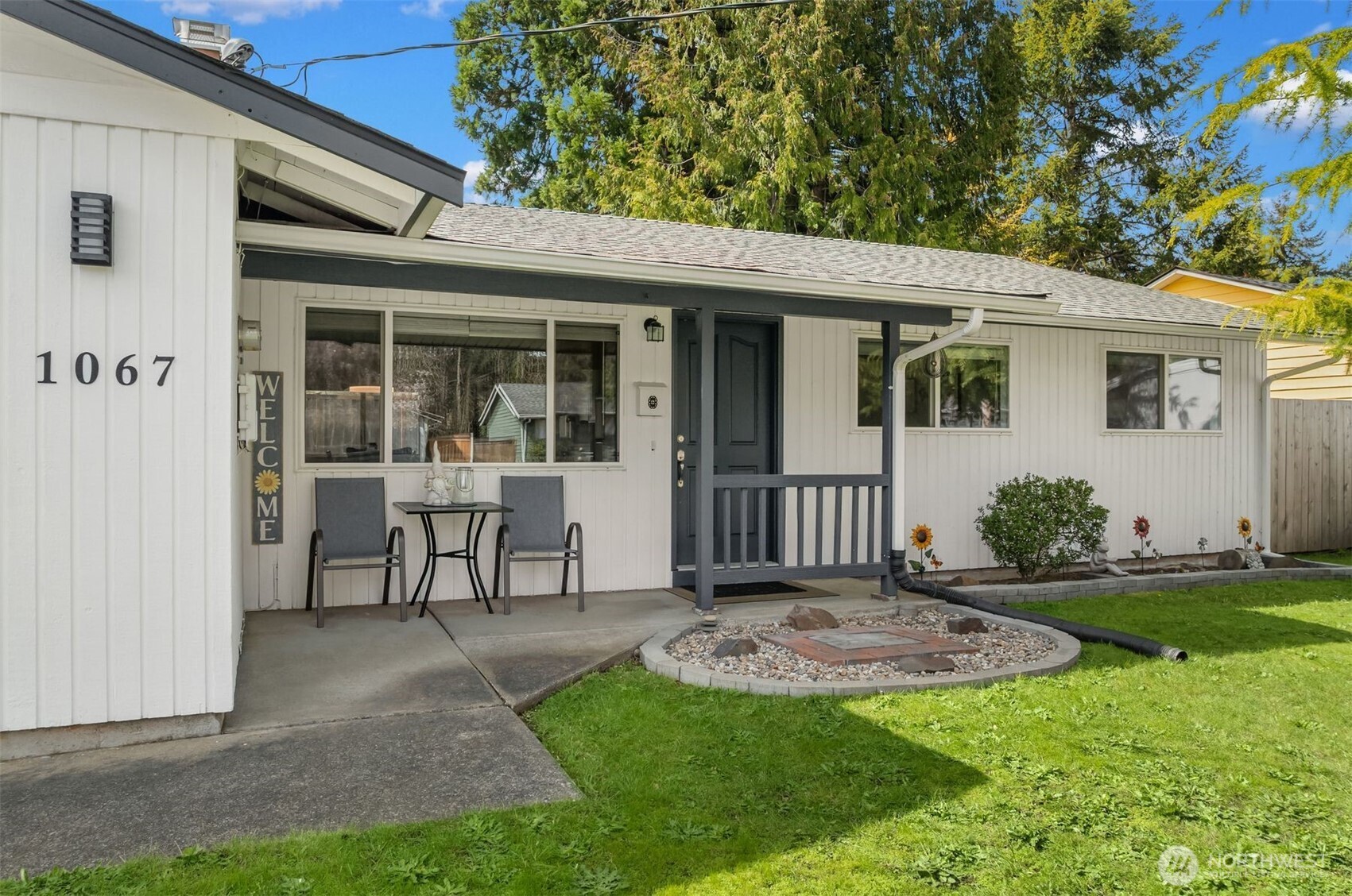 1067 Anacortes Avenue NE