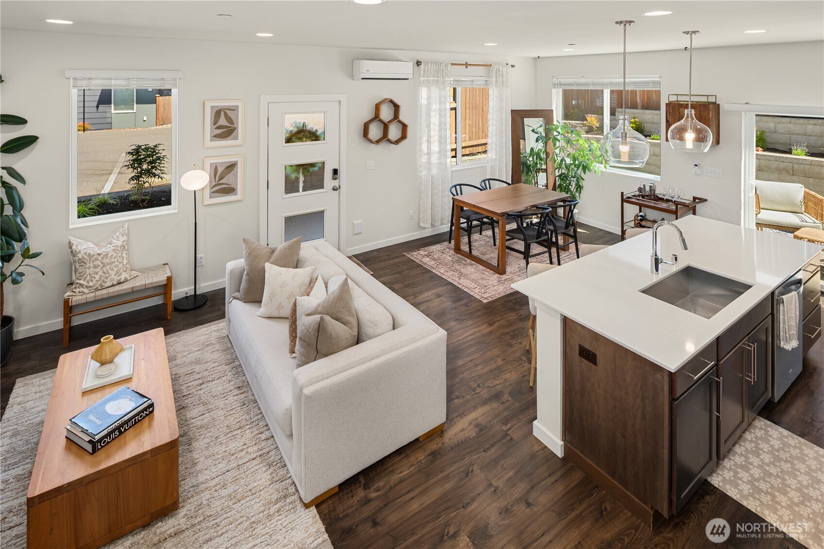 4902 Courtyard Lane Unit: B1