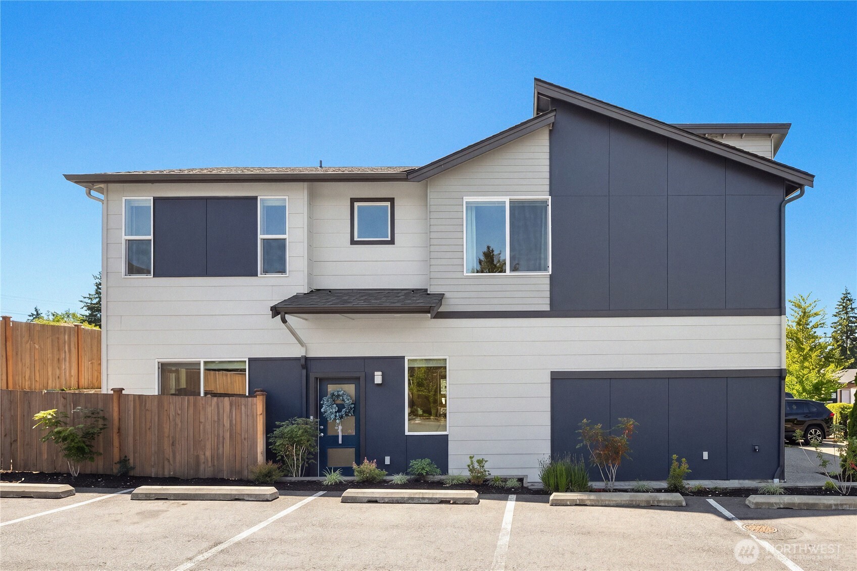 4902 Courtyard Lane Unit: B1