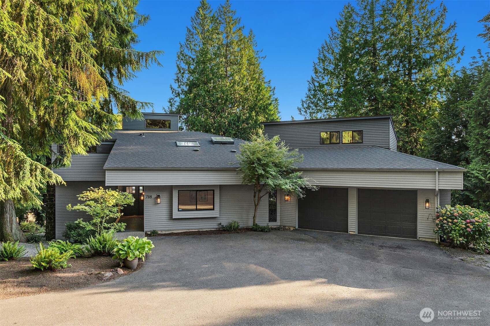 7118 NE 118th Street