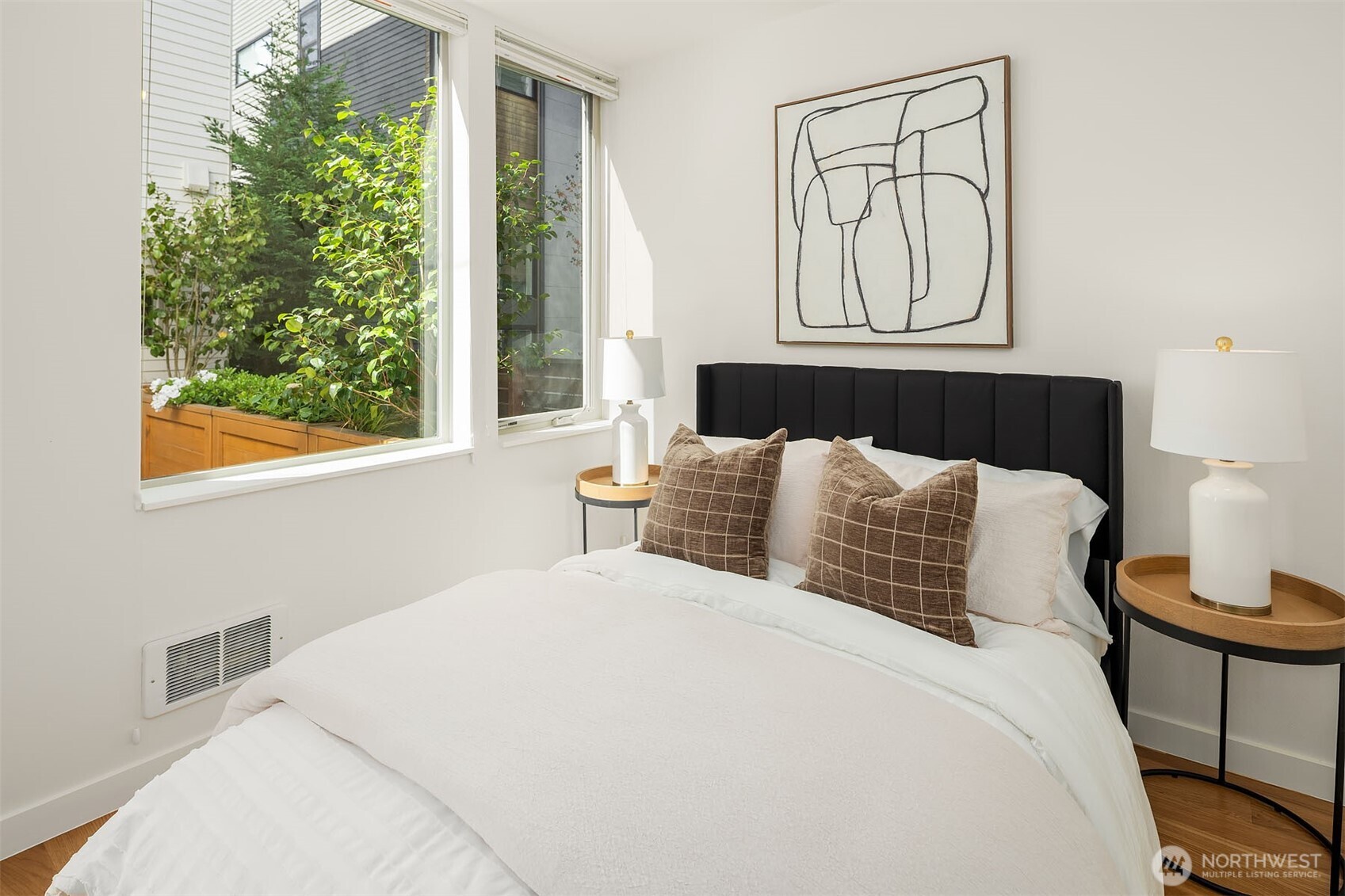 1537 Grandview Place E Unit: D