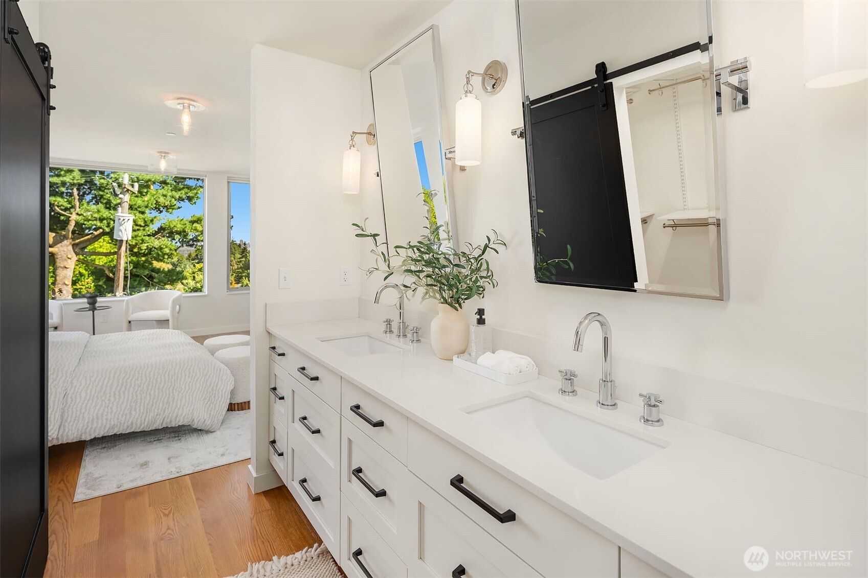 1537 Grandview Place E Unit: D