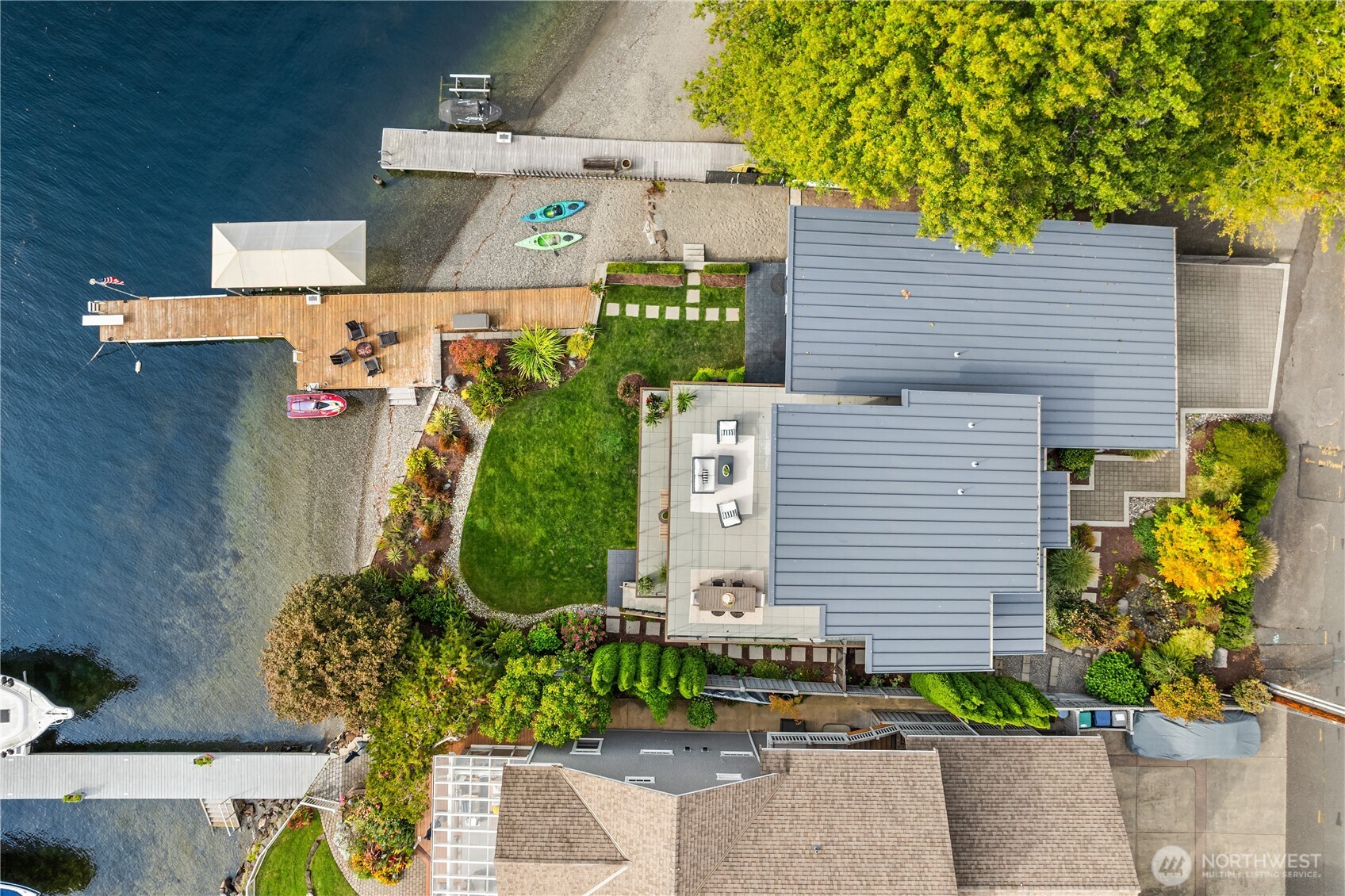 13031 Holmes Point Drive NE
