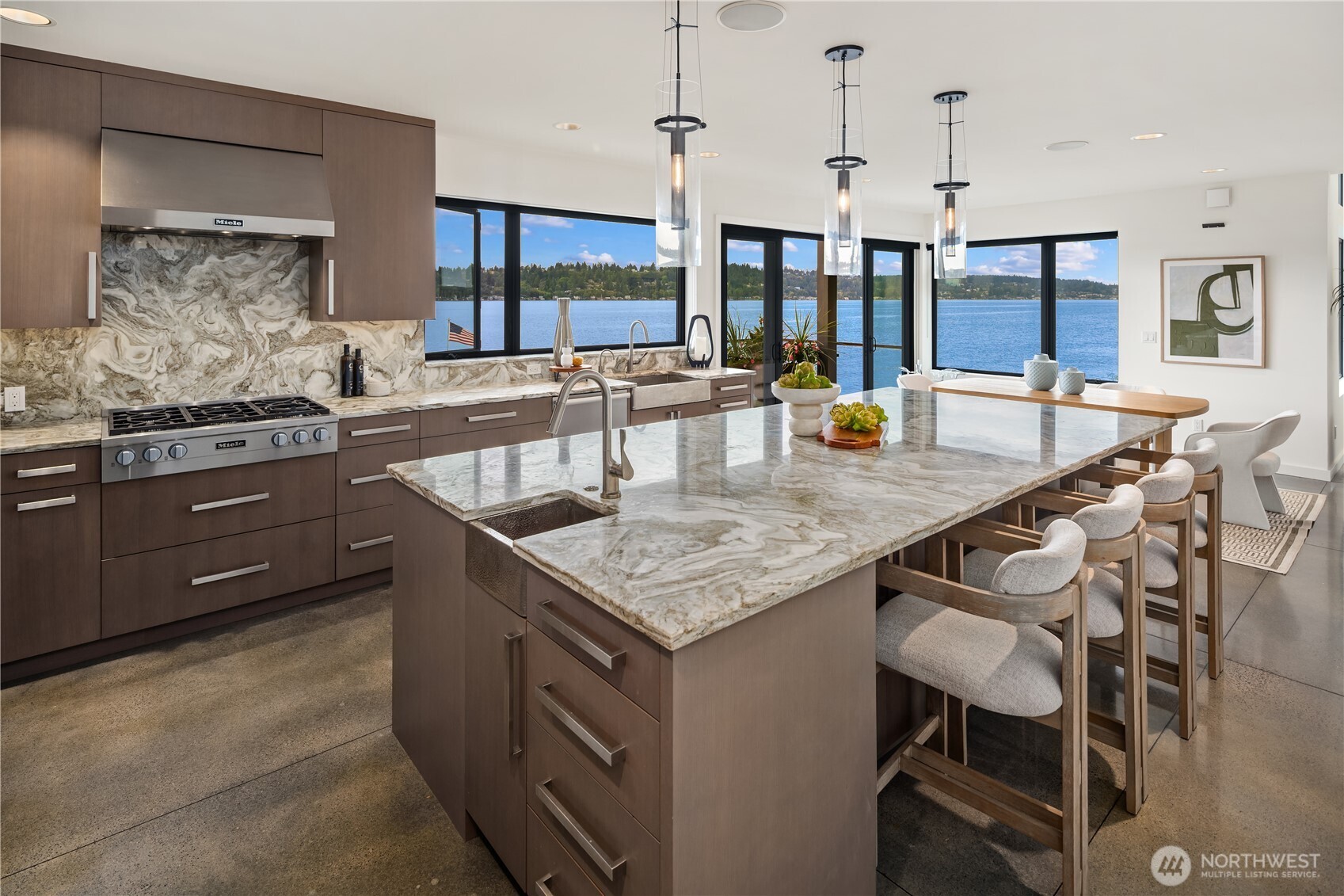 13031 Holmes Point Drive NE