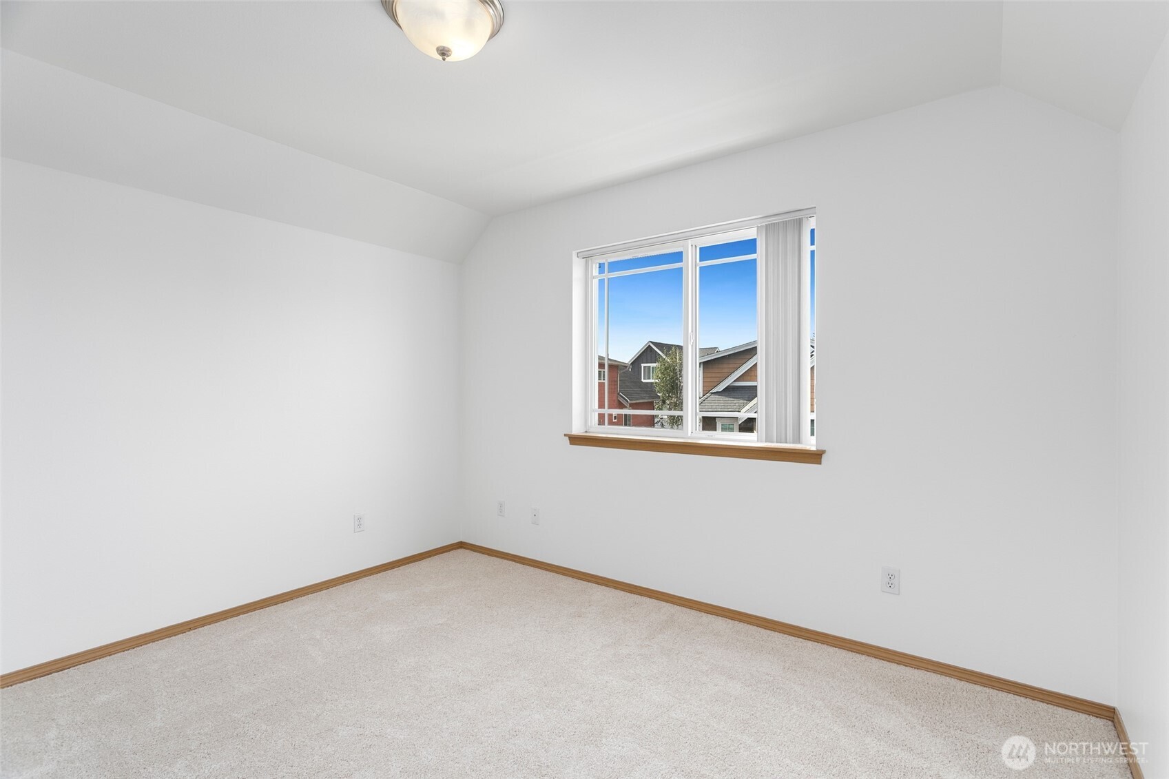 15306 14th Avenue W
