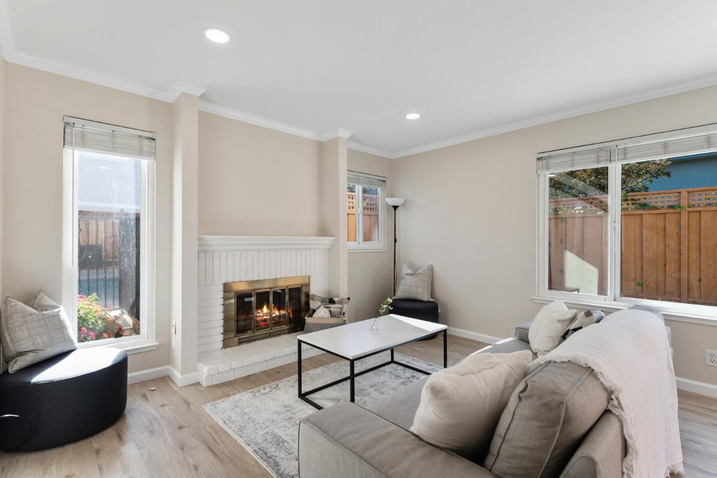 333 S Bernardo AVE