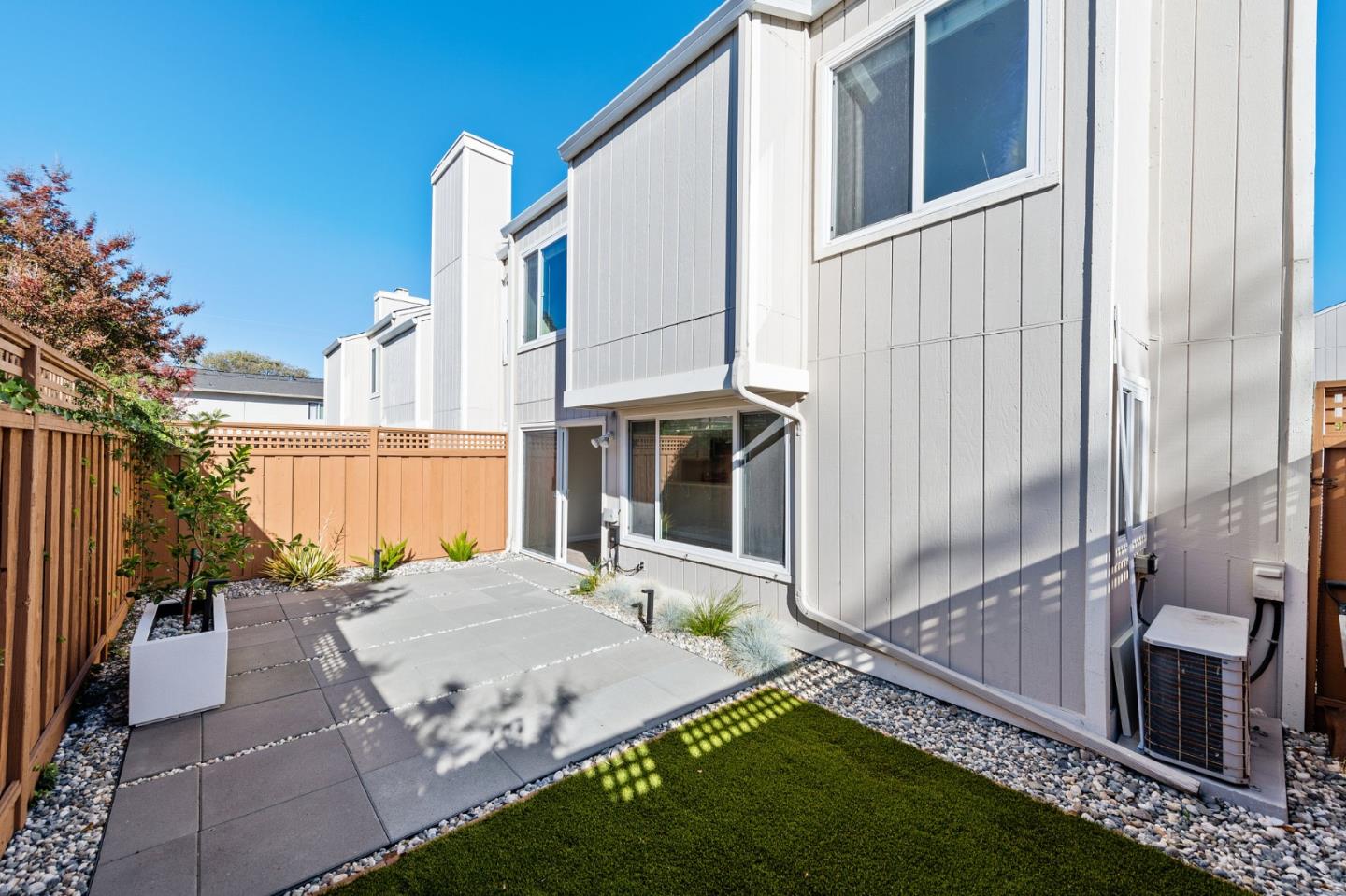 333 S Bernardo AVE